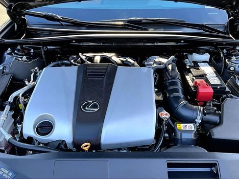 Used 2025 Lexus ES 350 w/ Premium Package image 30