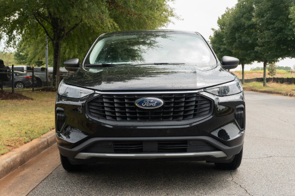 Used 2025 Ford Escape Active AWD/4WD image 2