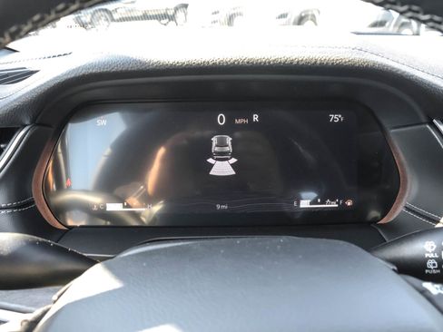 New 2025 Jeep Grand Cherokee Limited w/ Luxury Tech Group II image 24