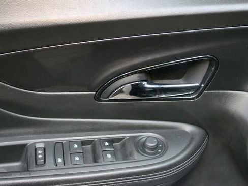 Used 2018 Buick Encore Essence w/ Experience Buick Package FWD image 17