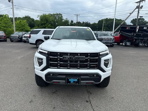 New 2026 GMC Canyon AT4 w/ Technology Plus Package AWD/4WD image 8