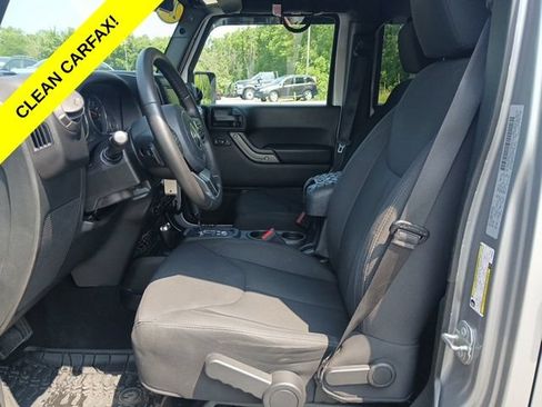 Used 2018 Jeep Wrangler Unlimited Sport S AWD/4WD image 15