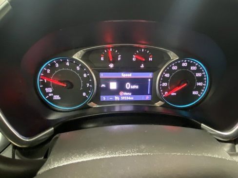 Used 2020 Chevrolet Equinox LT image 16