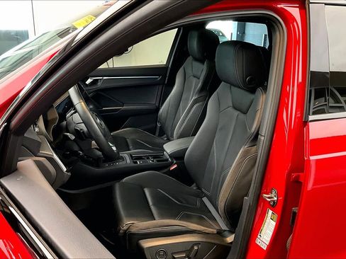 Certified 2023 Audi Q3 2.0T Premium Plus image 8