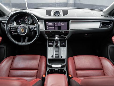 Used 2022 Porsche Macan S image 12