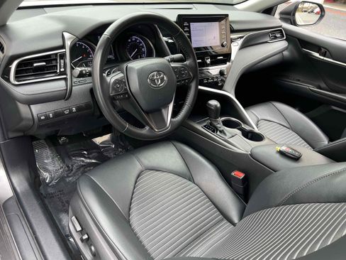 Used 2021 Toyota Camry SE w/ Convenience Package image 58