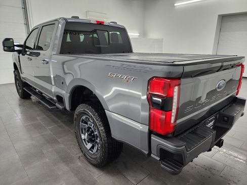 Used 2023 Ford F250 XLT w/ XLT Premium Package image 6