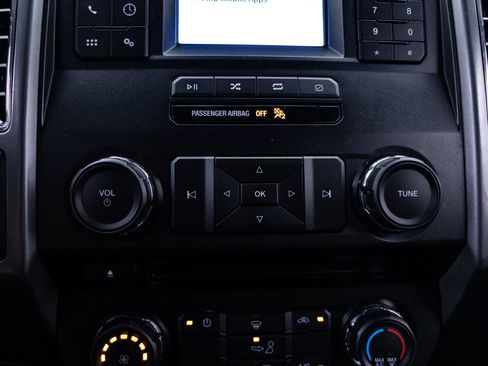Used 2018 Ford F150 XLT AWD/4WD image 22
