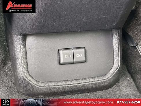 Used 2023 Toyota Highlander XSE AWD/4WD image 18