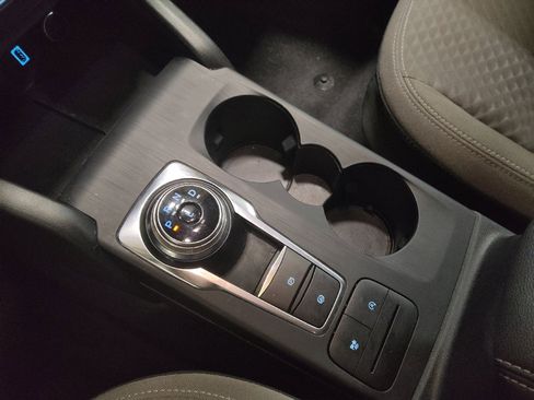 Used 2020 Ford Escape SE image 26