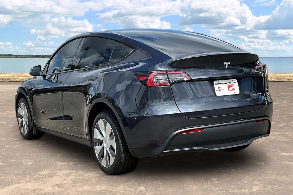 Used 2024 Tesla Model Y Long Range AWD/4WD image 6