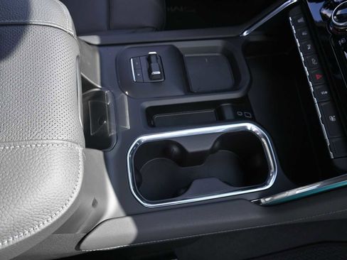 New 2026 GMC Sierra 3500 Denali w/ Denali Reserve Package image 23