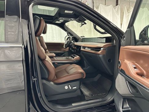 Used 2025 Lincoln Navigator L Reserve image 63