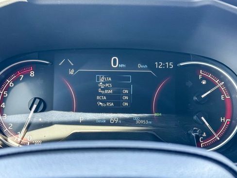 Used 2025 Toyota RAV4 XLE image 24