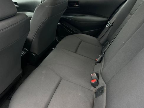 Used 2023 Toyota Corolla LE image 5