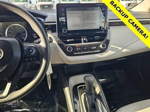 Used 2020 Toyota Corolla LE image 17