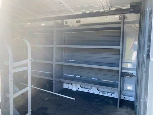 Used 2023 Ford Transit 250 Medium Roof AWD image 18