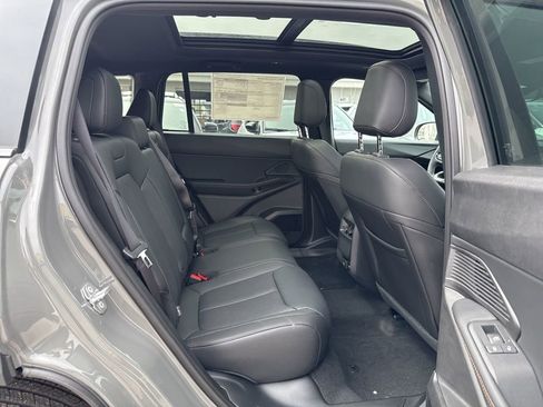 New 2026 Jeep Cherokee Overland image 30