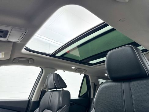 Used 2023 Honda Pilot Elite image 3