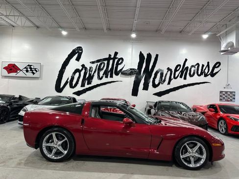 Used 2011 Chevrolet Corvette Coupe w/ Preferred Equipment Group image 27