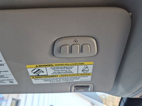 Used 2022 Ford Ranger Lariat w/ Equipment Group 501A High image 40