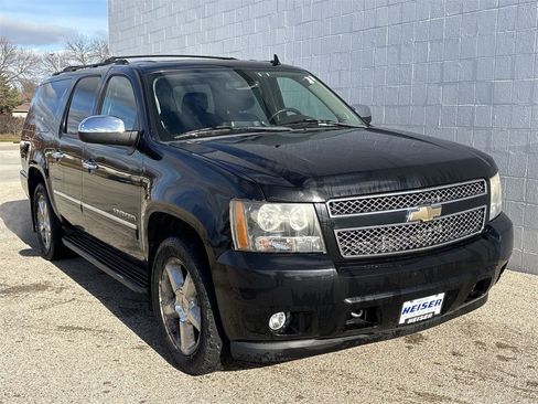 Used 2011 Chevrolet Suburban LTZ image 14