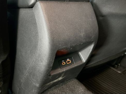 Used 2019 Nissan Altima 2.5 SR w/ SR Premium Package image 28