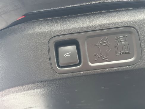 Used 2020 Ford Expedition Platinum image 22