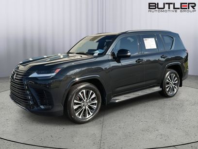 Used 2024 Lexus LX 600 4WD w/ Appearance Package