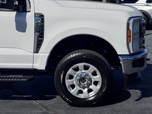 Used 2024 Ford F250 XLT image 43