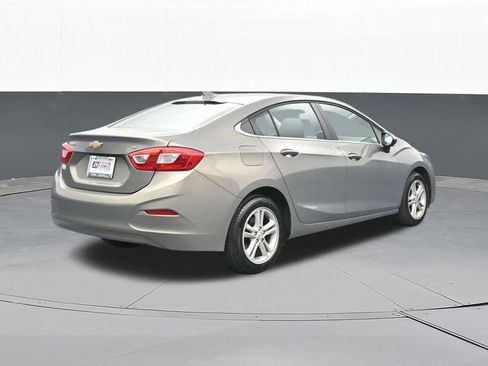 Used 2017 Chevrolet Cruze LT w/ Convenience Package FWD image 15