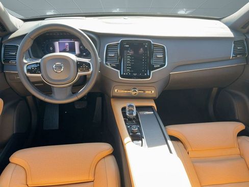 Certified 2024 Volvo XC90 B6 Ultimate w/ Protection Package Premier image 17