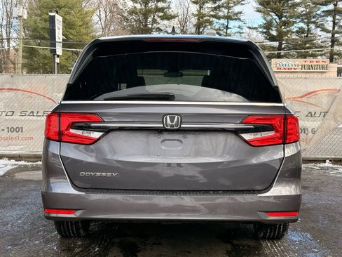 Used 2024 Honda Odyssey EX image 10