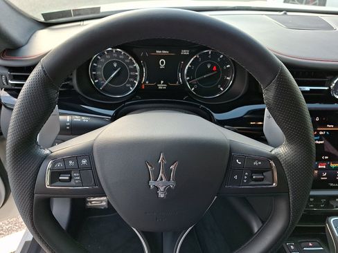 Used 2024 Maserati Quattroporte Modena Ultima Q4 AWD/4WD image 21