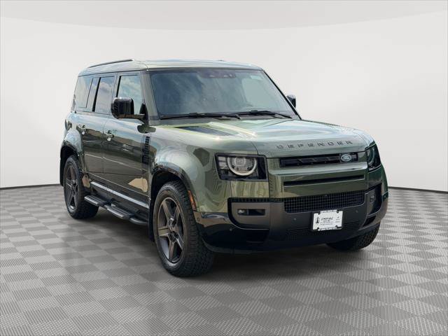 Used 2026 Land Rover Defender 110 X-Dynamic SE AWD/4WD image 1
