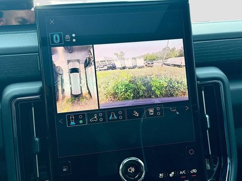 Used 2025 GMC Yukon XL AT4 Ultimate w/ LPO, Floor Liner Package AWD/4WD image 10
