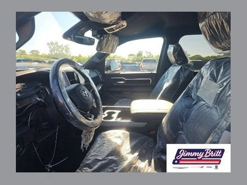 Used 2025 RAM 1500 Big Horn AWD/4WD image 1