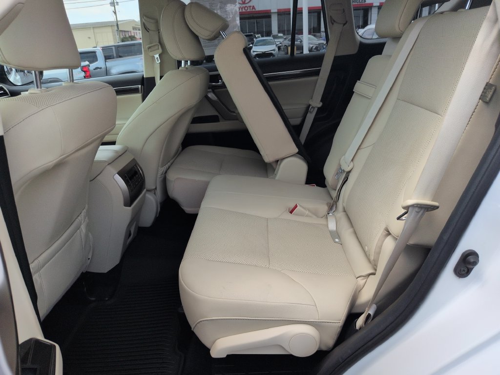 Used 2021 Lexus GX 460 Premium w/ Premium Package AWD/4WD image 25
