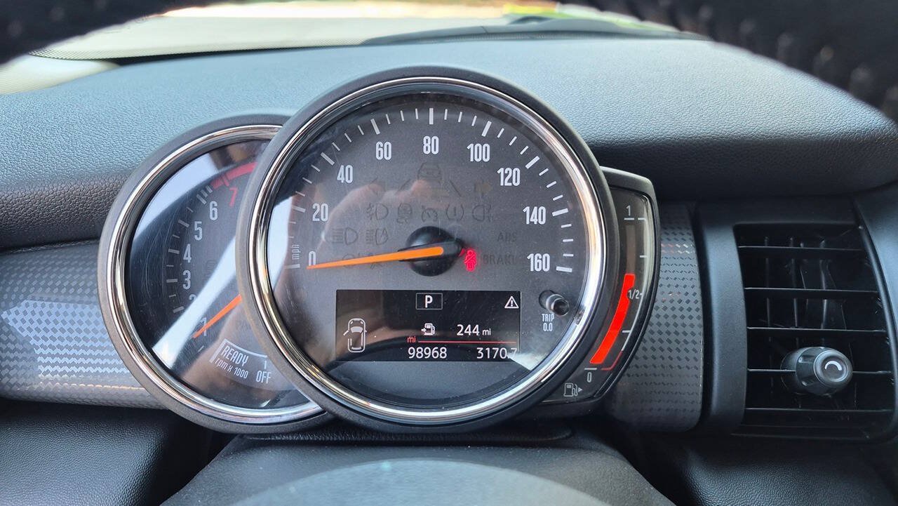Used 2018 MINI Cooper 2-Door Hardtop FWD image 33