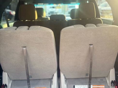 Used 2013 Ford Explorer FWD image 16