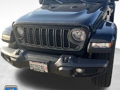 Used 2025 Jeep Gladiator Sport