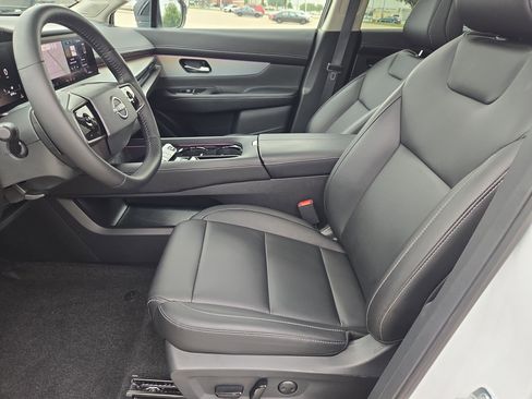 Used 2025 Nissan Murano SL AWD/4WD image 16