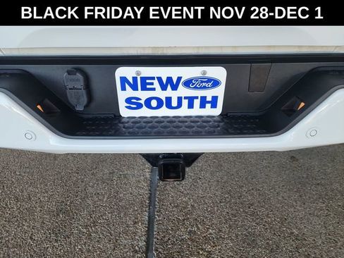 Used 2024 GMC Canyon AT4 w/ AT4 Premium Package image 35