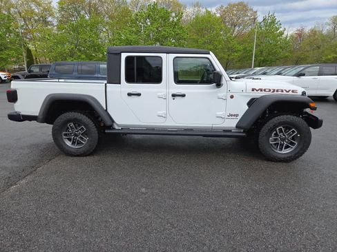 New 2026 Jeep Gladiator Mojave AWD/4WD image 3