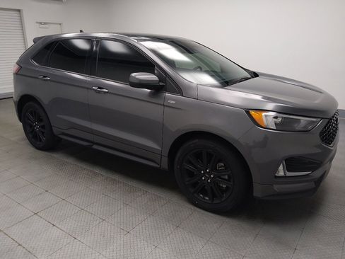 Used 2022 Ford Edge ST-Line w/ Class II Trailer Tow Package AWD/4WD image 11
