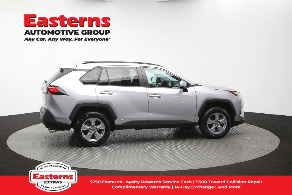 Used 2022 Toyota RAV4 XLE w/ Convenience Package AWD/4WD image 45