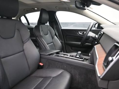 Used 2023 Volvo S60 B5 Core w/ Climate Package FWD image 31