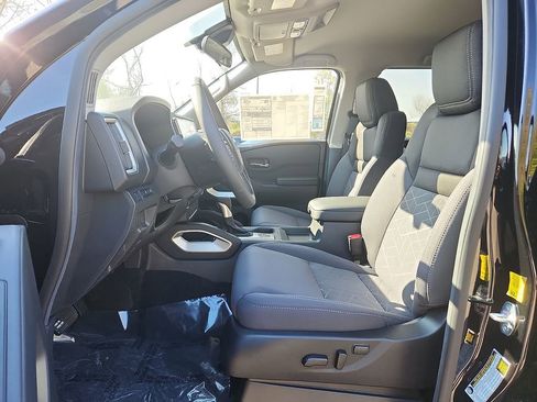 New 2026 Nissan Frontier SV image 7