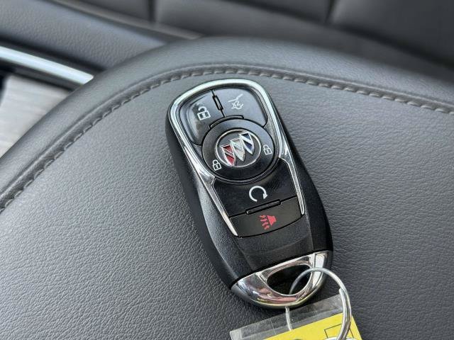 Used 2021 Buick Enclave Avenir w/ Avenir Technology Package AWD/4WD image 37