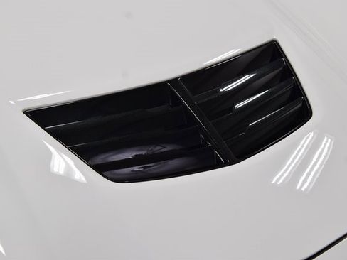 Used 2016 Chevrolet Corvette Z06 w/ 2LZ Preferred Equipment Group image 16